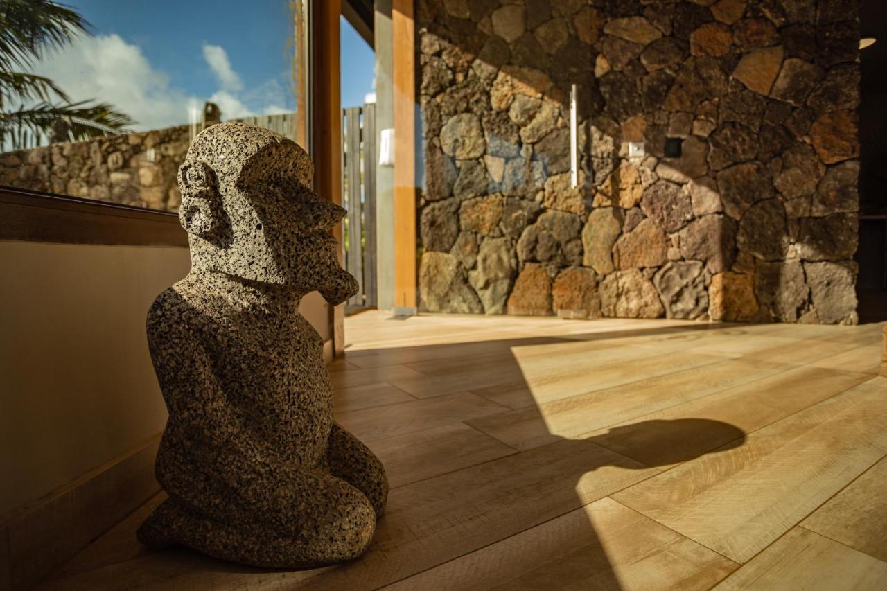 Hotel Ohana Hanga Roa Buitenkant foto